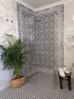 Design Tek Büyük veya İki Ayrı Yataklı Oda (21)