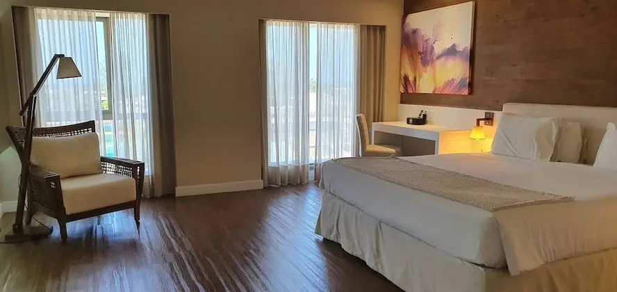 Luxury Queen Bed