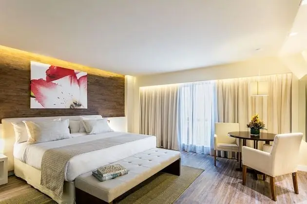Super Luxury King Bed