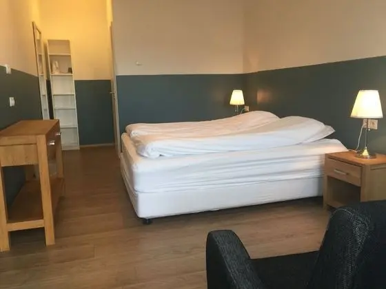 Standard Tek Büyük Yataklı Oda