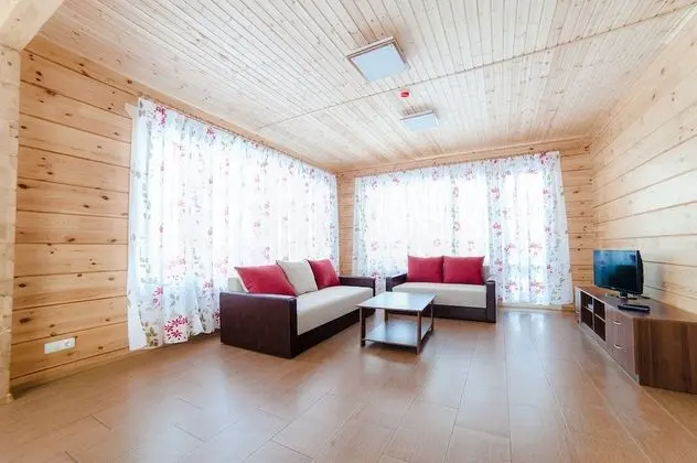 Standard Kır Evi, Göl Manzaralı