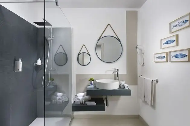 Deluxe Üç Kişilik Oda, Deniz Manzaralı (2 ad + 1 chd)