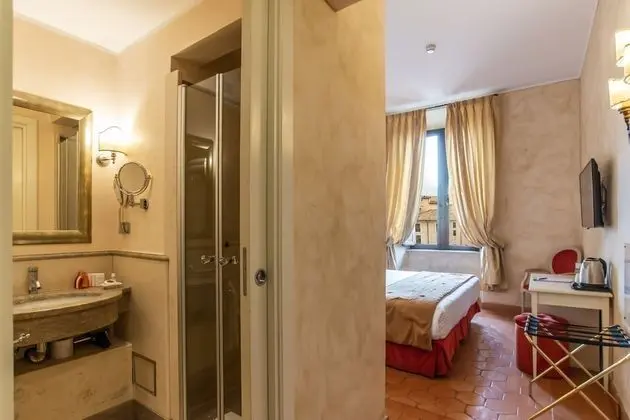 Deluxe Büyük Yataklı Tek Kişilik Oda