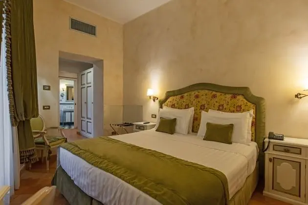 Executive Üç Kişilik Oda