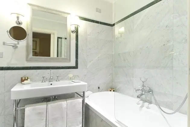 Executive Üç Kişilik Oda