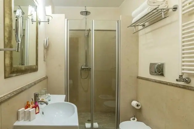 Executive Üç Kişilik Oda