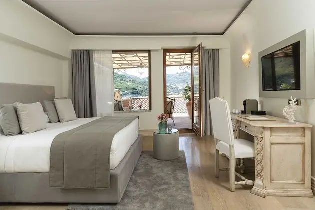 Deluxe Tek Büyük Yataklı Oda, Deniz Manzaralı