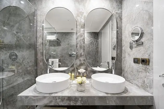 Deluxe Tek Büyük Yataklı Oda, Deniz Manzaralı