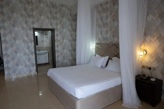Deluxe Tek Büyük Yataklı Oda
