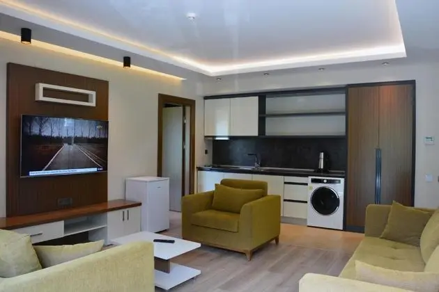 Suite 2 + 1 Oda, Bahçe Manzaralı, Bahçe Katı
