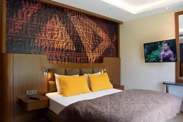 Suite 2 + 1 Oda, Doğa Manzaralı, Balkonlu