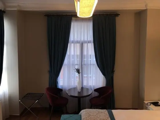 Deluxe Tek Büyük veya İki Ayrı Yataklı Oda