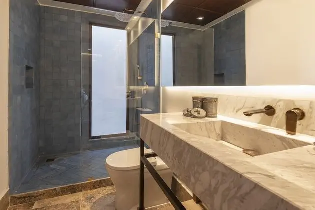 Design Tek Büyük Yataklı Oda