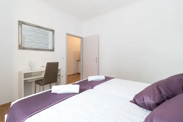 Basic Apart Daire, Balkon