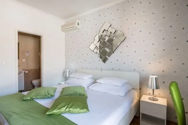 Basic Stüdyo, Balkon