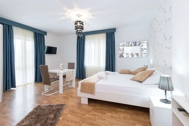 Classic Stüdyo, Kısmi Deniz Manzaralı