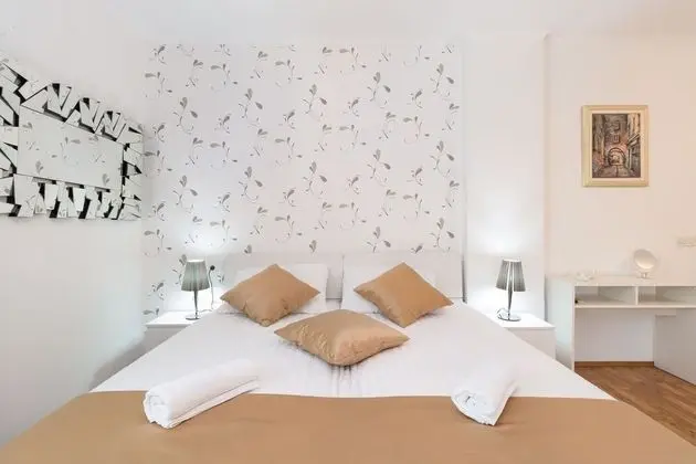 Classic Stüdyo, Kısmi Deniz Manzaralı