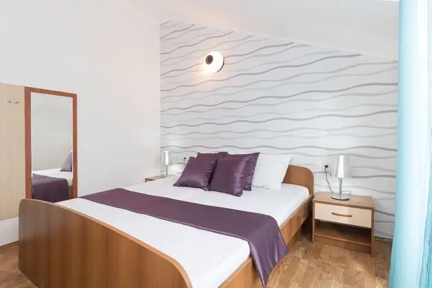 Classic Apart Daire, 2 Yatak Odası, Balkon, Avlu Manzaralı