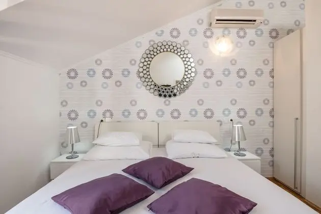 Classic Apart Daire, 2 Yatak Odası, Balkon, Avlu Manzaralı