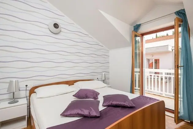 Classic Apart Daire, 2 Yatak Odası, Balkon, Avlu Manzaralı