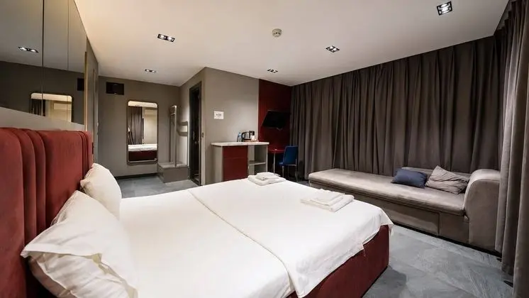 Deluxe Tek Büyük Yataklı Oda