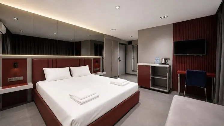 Deluxe Tek Büyük Yataklı Oda