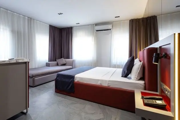 Deluxe Tek Büyük Yataklı Oda
