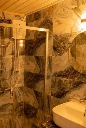 Connection Room, Bahçe veya Sokak Manzaralı