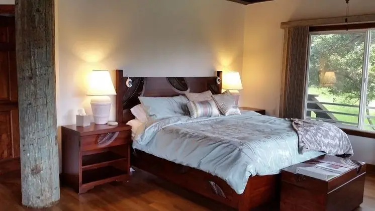 Luxury Stüdyo Süit, 1 Yatak Odası, Jakuzi, Bahçe Manzaralı (Ohia Ranch Retreat)