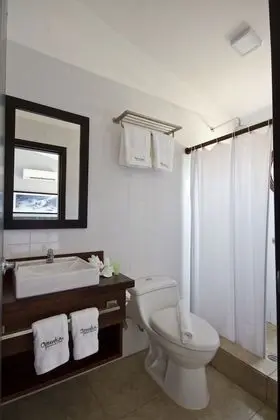 Standard Tek Büyük Yataklı Oda