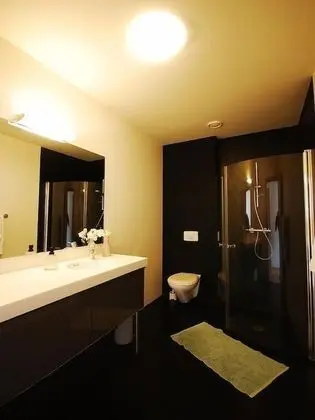 Tek Büyük veya İki Ayrı Yataklı Oda, Özel Banyo