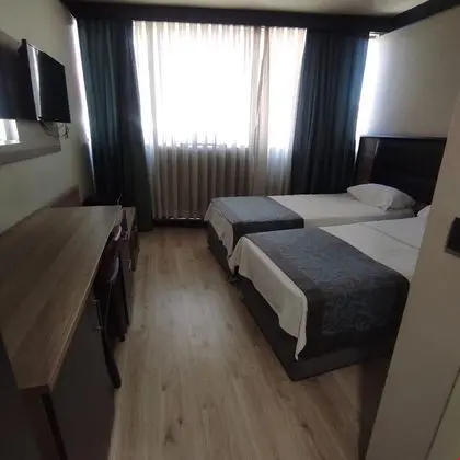 STANDART ODA ( İKİ AYRI YATAKLI)