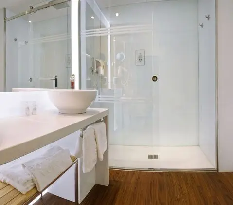 Deluxe Tek Büyük Yataklı Oda, Deniz Manzaralı