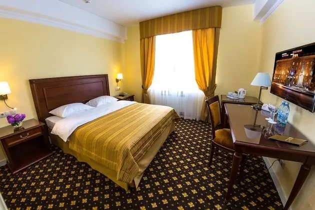Comfort Tek Büyük Yataklı Oda