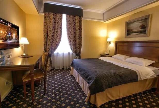 Comfort Tek Büyük Yataklı Oda