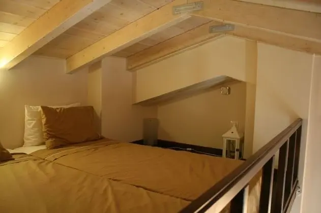 Basic Tek Büyük veya İki Ayrı Yataklı Oda, 1 Yatak Odası, Asma Kat