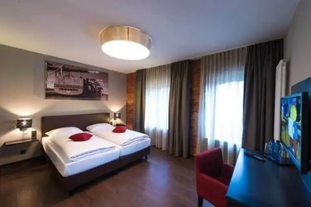 Comfort Tek Büyük Yataklı Oda