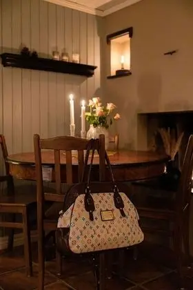 Superior Apart Daire, 1 Büyük (Queen) Boy Yatak ve Çekyat (150 m from the lake)