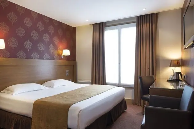 Classic Tek Büyük Yataklı Oda