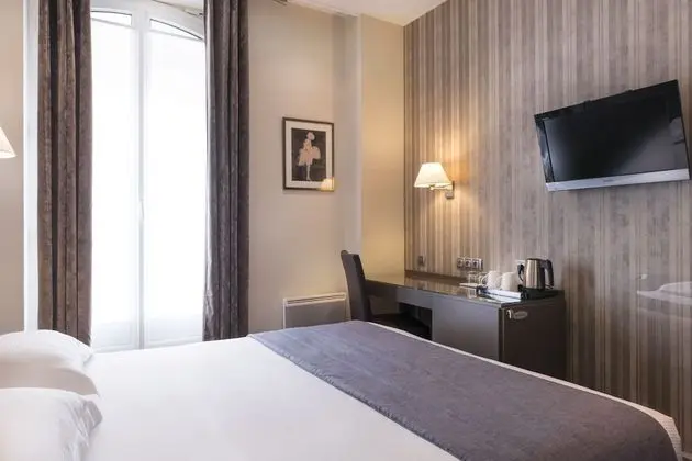 Standard Tek Büyük Yataklı Oda