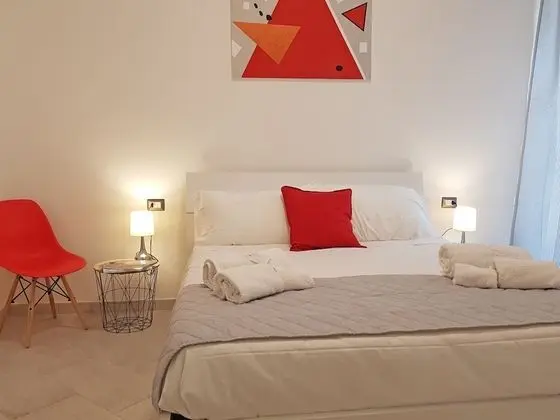 Apart Daire, 2 Yatak Odası, Teras, Avlu Manzaralı