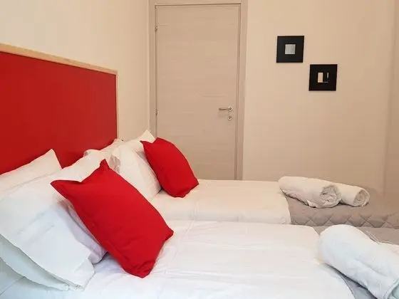 Apart Daire, 2 Yatak Odası, Teras, Avlu Manzaralı