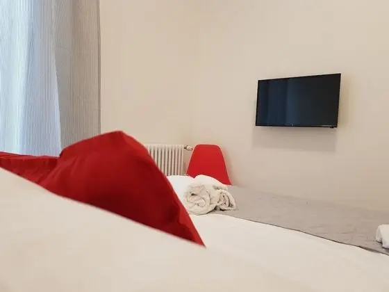 Apart Daire, 2 Yatak Odası, Teras, Avlu Manzaralı