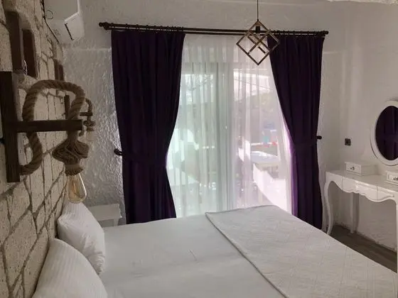 Standart Oda, Sokak Manzaralı