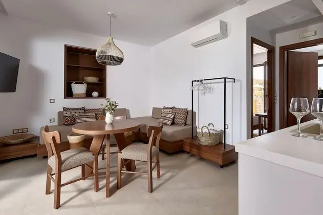 One Bedroom Suite with Pool and Garden View