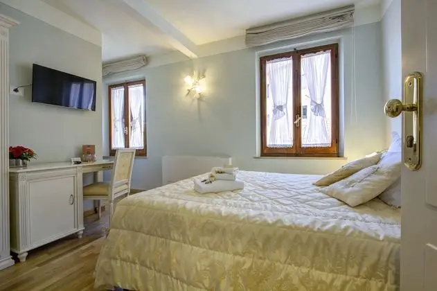 Traditional Oda, 1 Büyük (Queen) Boy Yatak