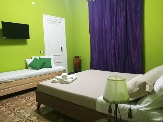 Dört Kişilik Oda, Birden Çok Yatak, Sigara İçilmez