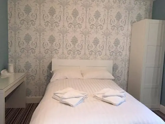 Tek Büyük Yataklı Oda, Banyolu/Duşlu