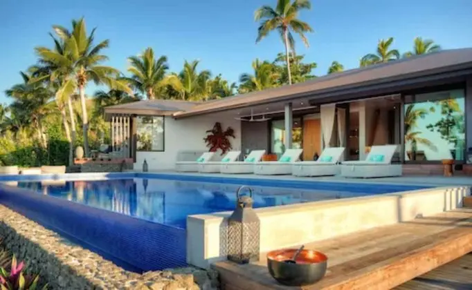 Luxury Villa, 3 Yatak Odası, Plaj Manzaralı, Denize Sıfır