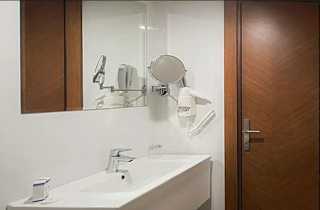 Standart Oda, Şehir Manzaralı